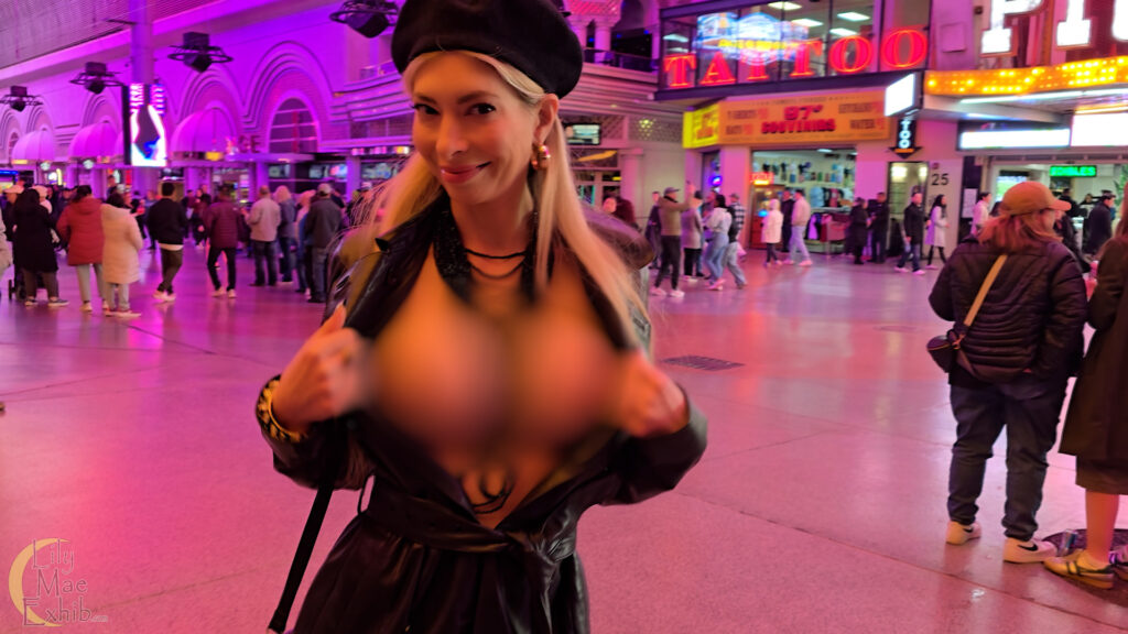 Flashing on Fremont Street